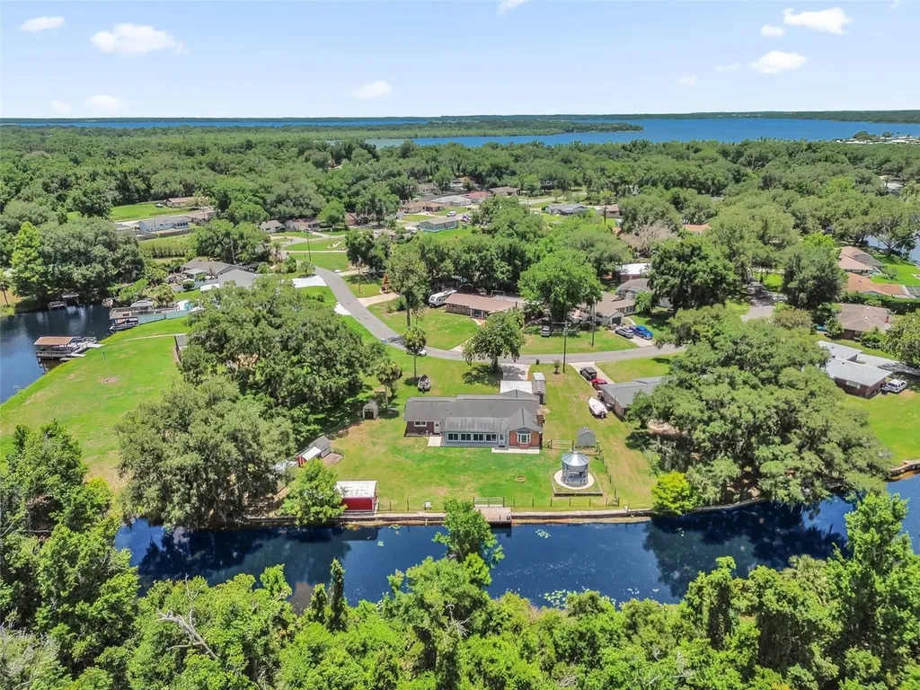 35505 Crescent Drive Fruitland Park FL 34731