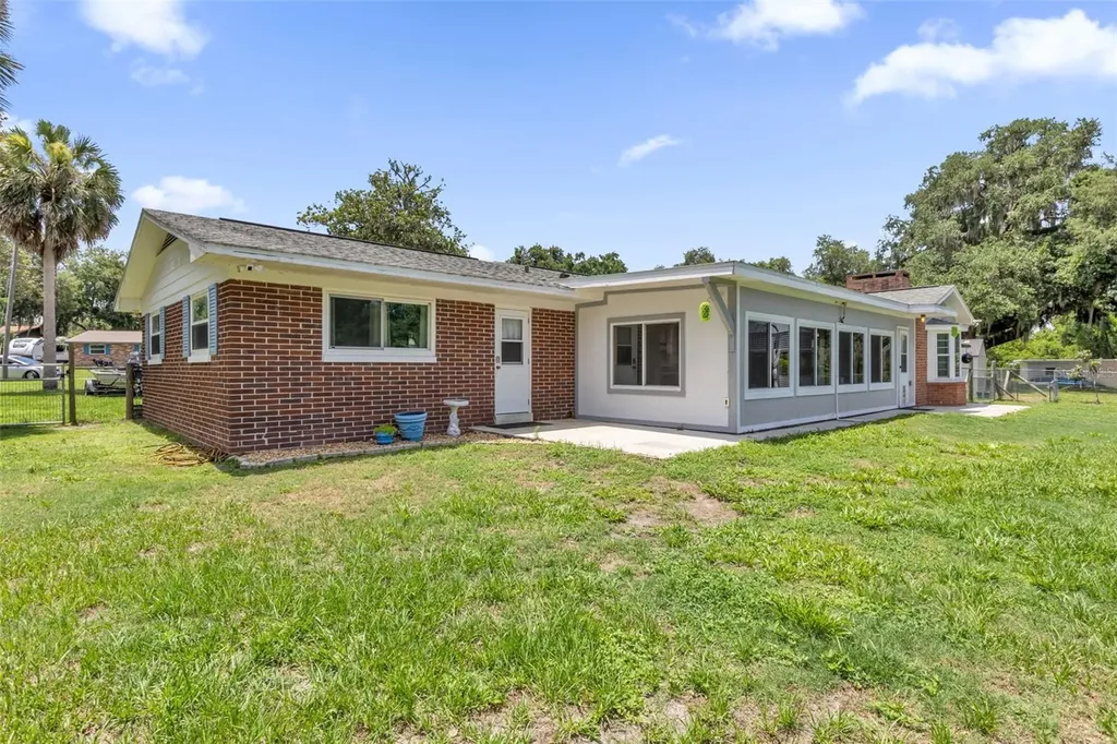 35505 Crescent Drive Fruitland Park FL 34731