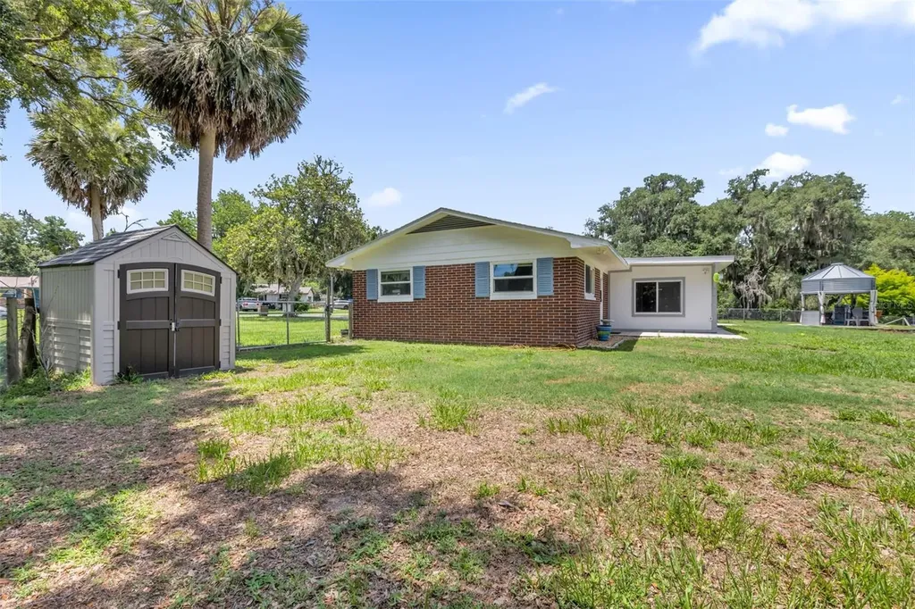 35505 Crescent Drive Fruitland Park FL 34731