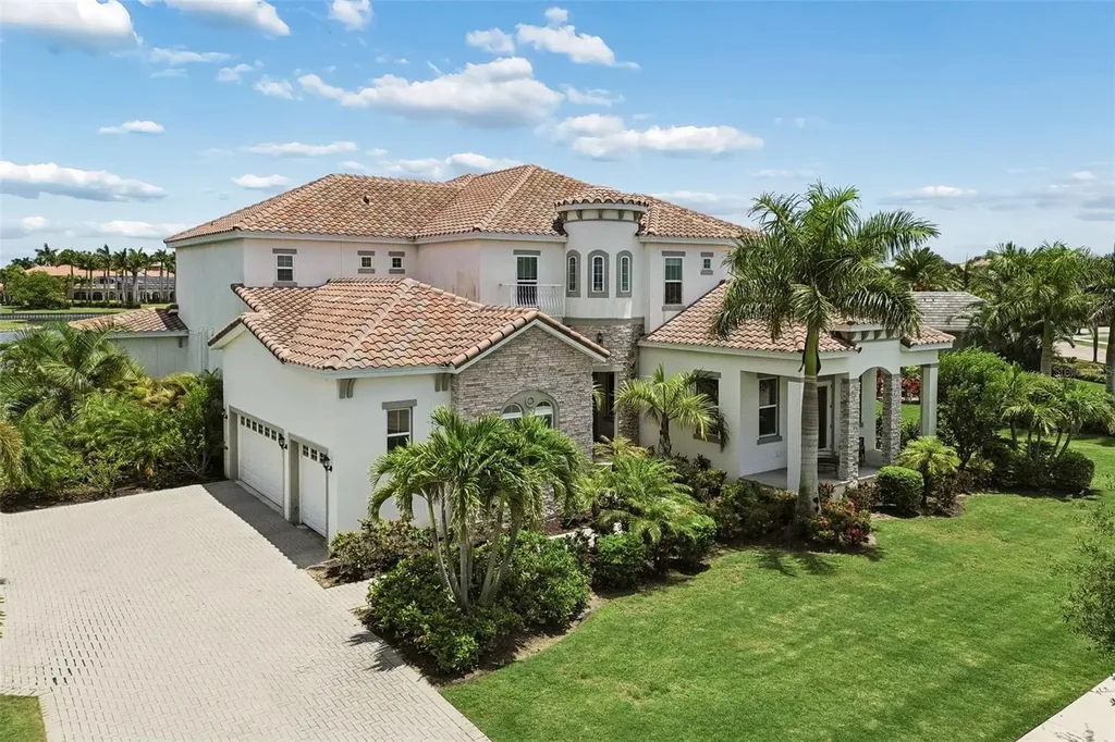 823 Manns Harbor Drive Apollo Beach FL 33572
