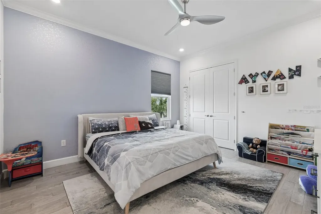 823 Manns Harbor Drive Apollo Beach FL 33572