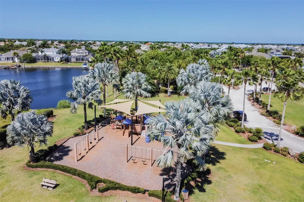 823 Manns Harbor Drive Apollo Beach FL 33572
