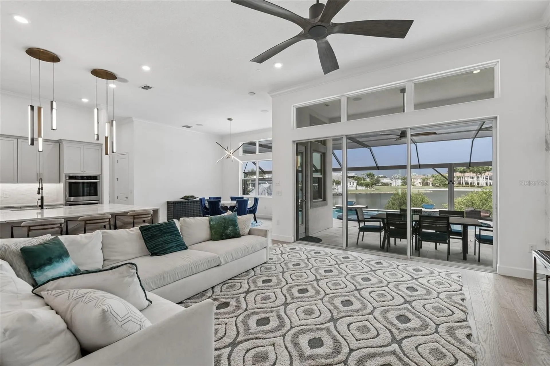 823 Manns Harbor Drive Apollo Beach FL 33572