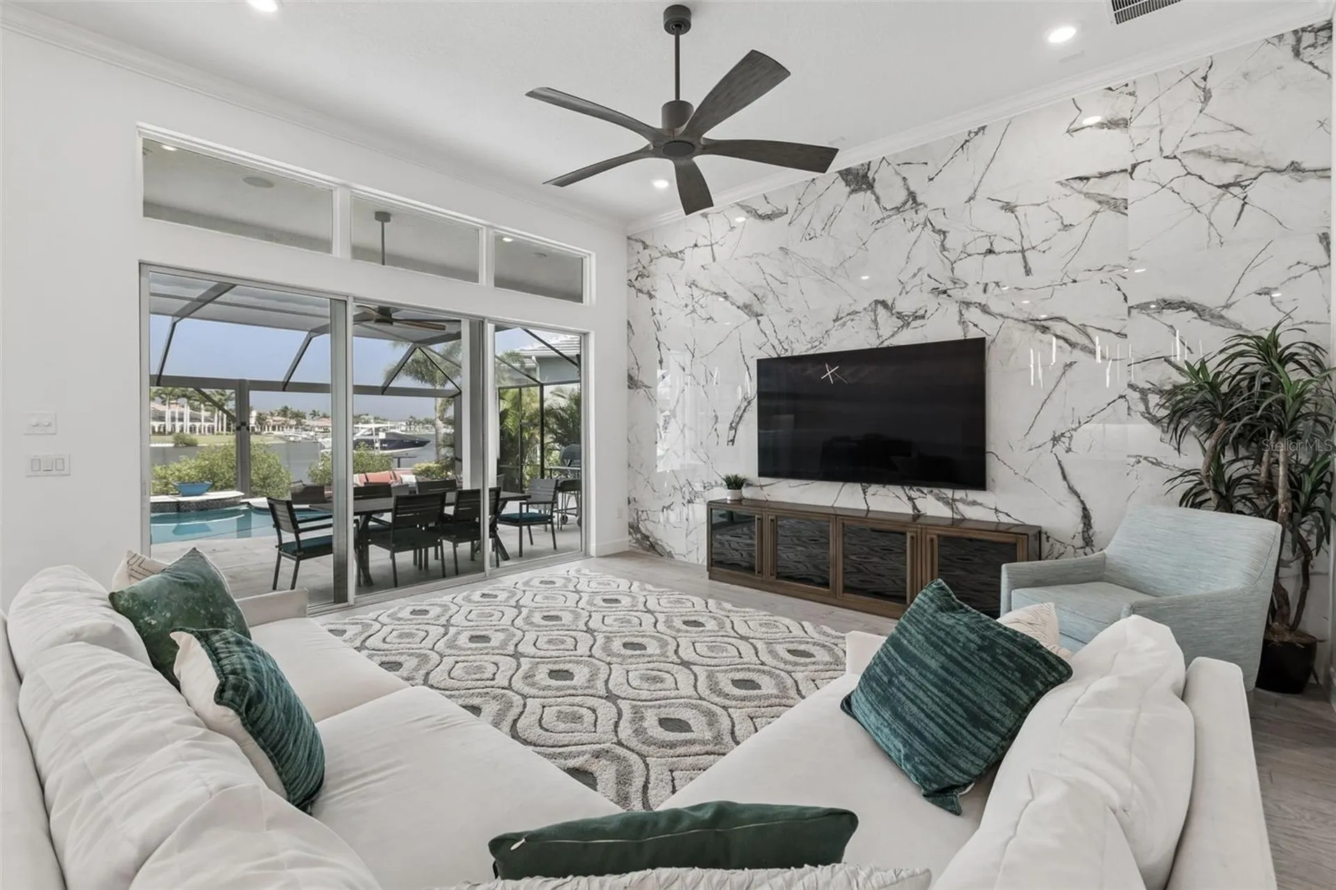 823 Manns Harbor Drive Apollo Beach FL 33572