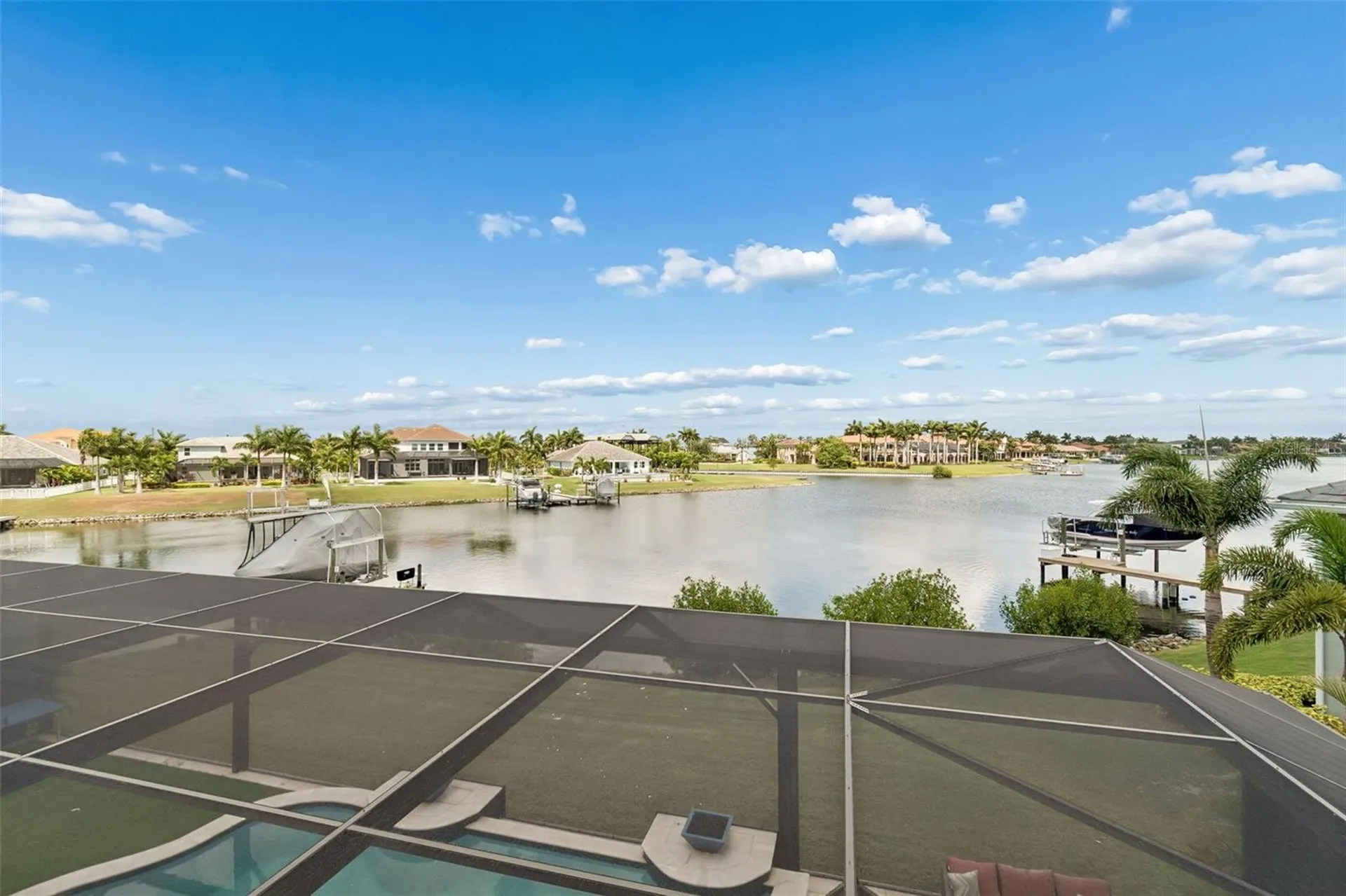 823 Manns Harbor Drive Apollo Beach FL 33572