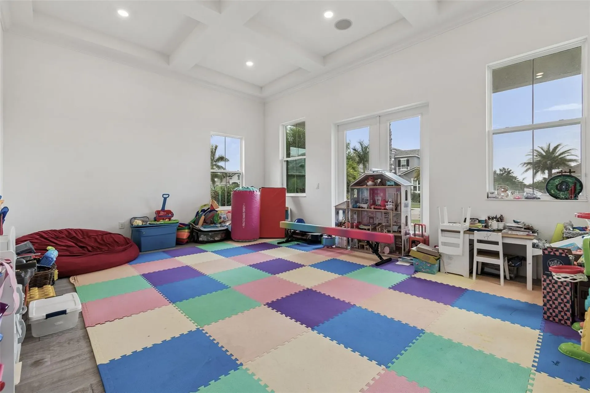 823 Manns Harbor Drive Apollo Beach FL 33572