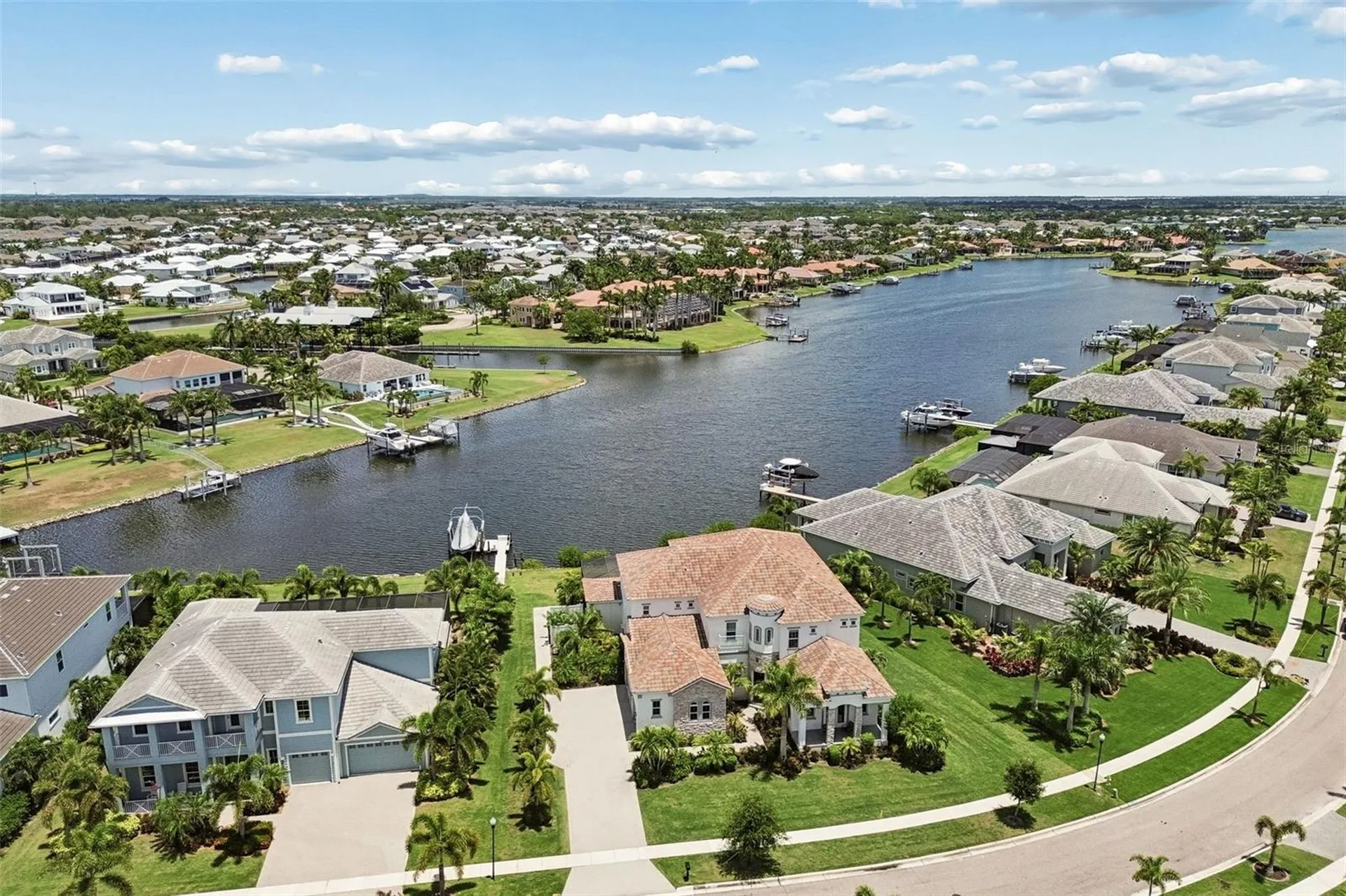 823 Manns Harbor Drive Apollo Beach FL 33572