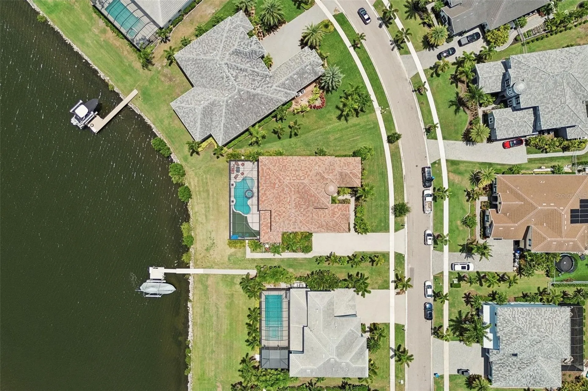 823 Manns Harbor Drive Apollo Beach FL 33572
