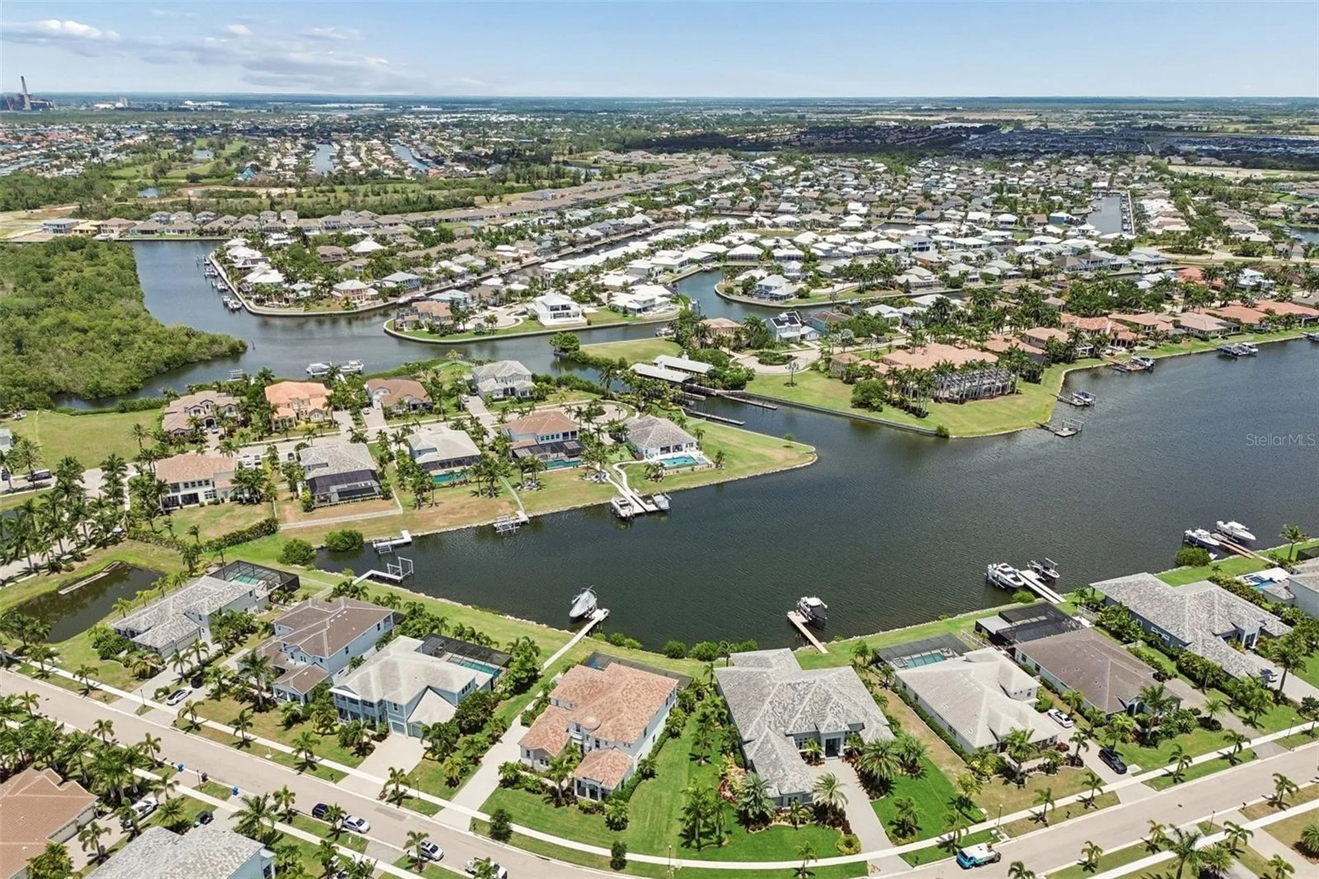 823 Manns Harbor Drive Apollo Beach FL 33572