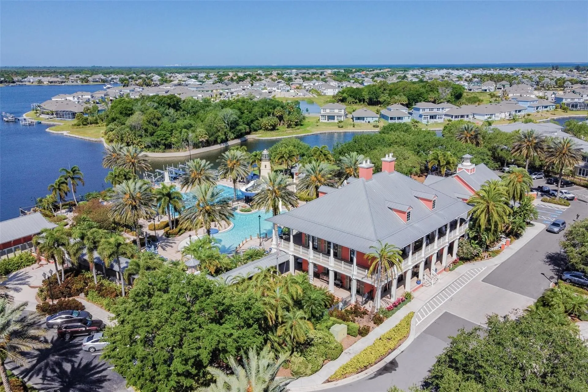 823 Manns Harbor Drive Apollo Beach FL 33572