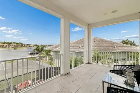 823 Manns Harbor Drive Apollo Beach FL 33572