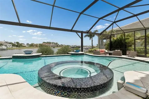 823 Manns Harbor Drive Apollo Beach FL 33572