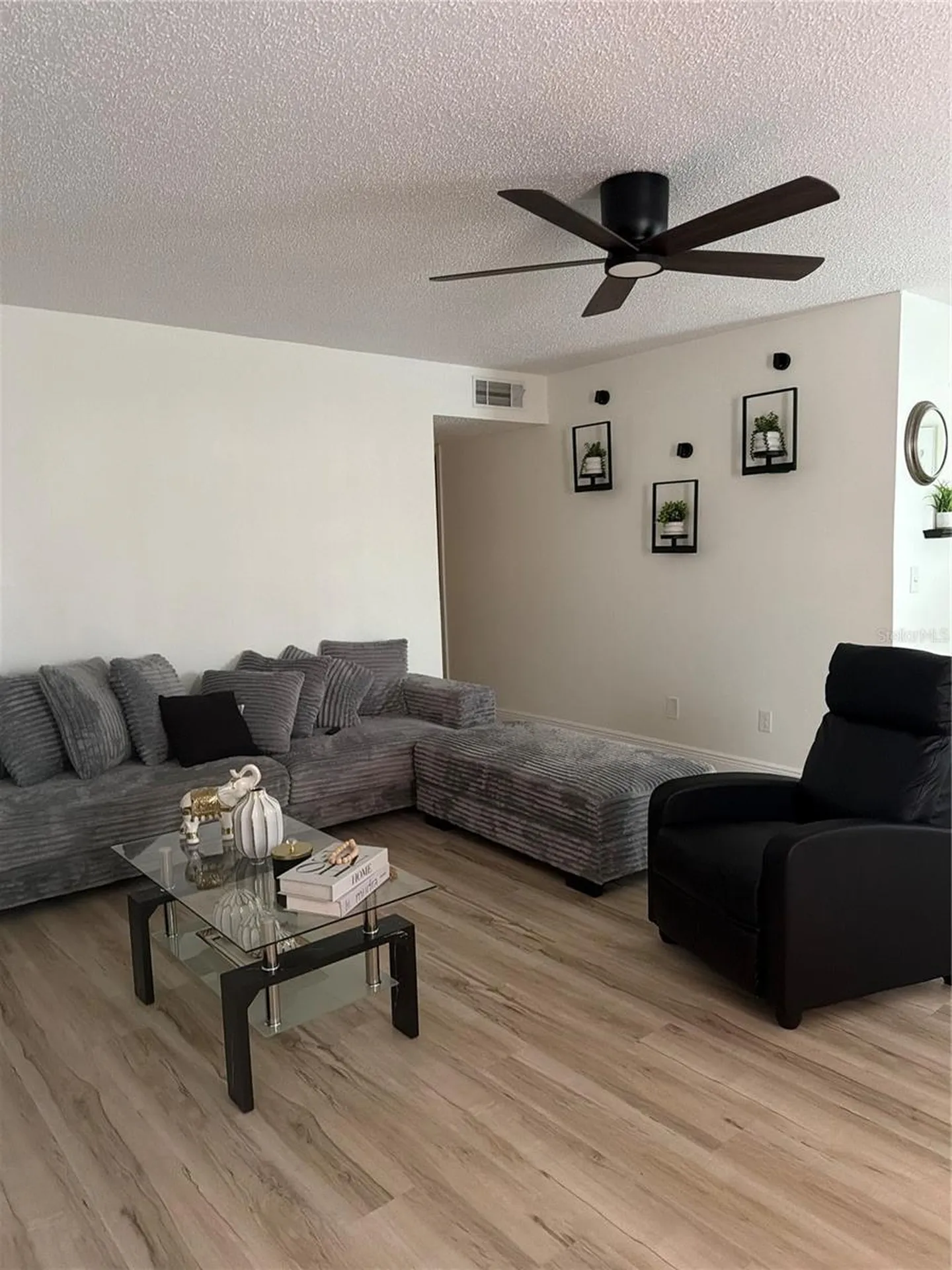 9218 Tudor Drive Tampa FL 33615