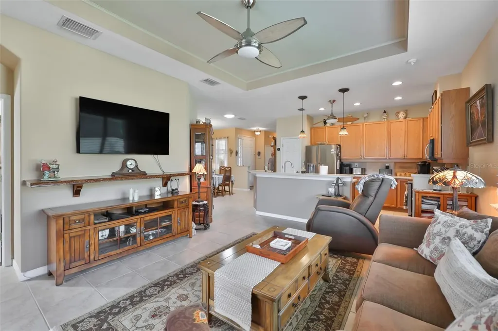 1917 Sterling Glen Court Sun City Center FL 33573
