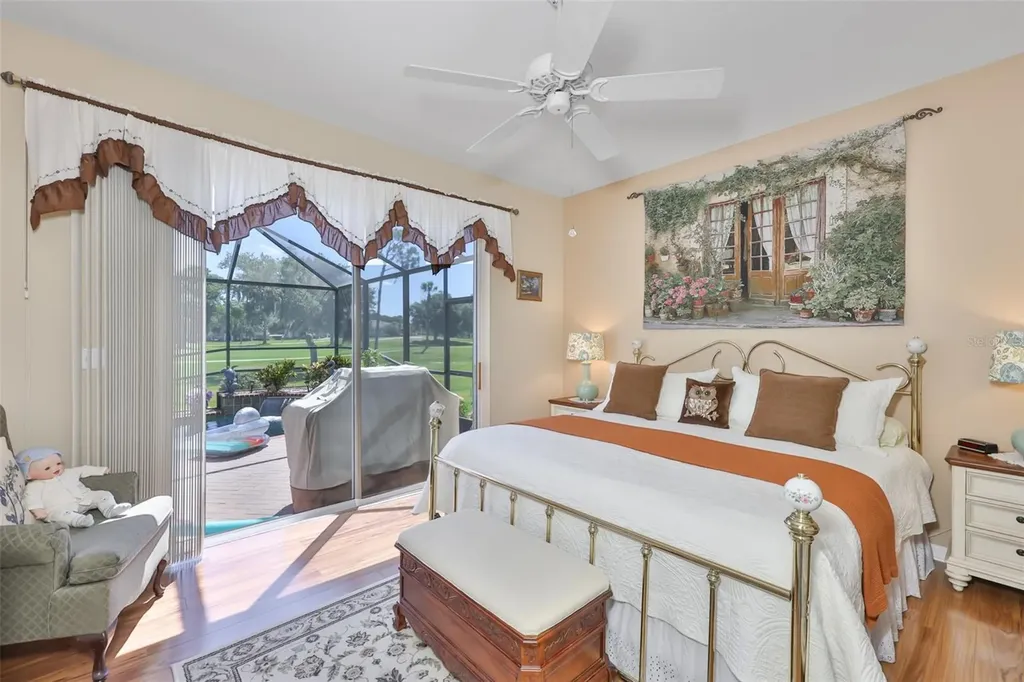 1917 Sterling Glen Court Sun City Center FL 33573