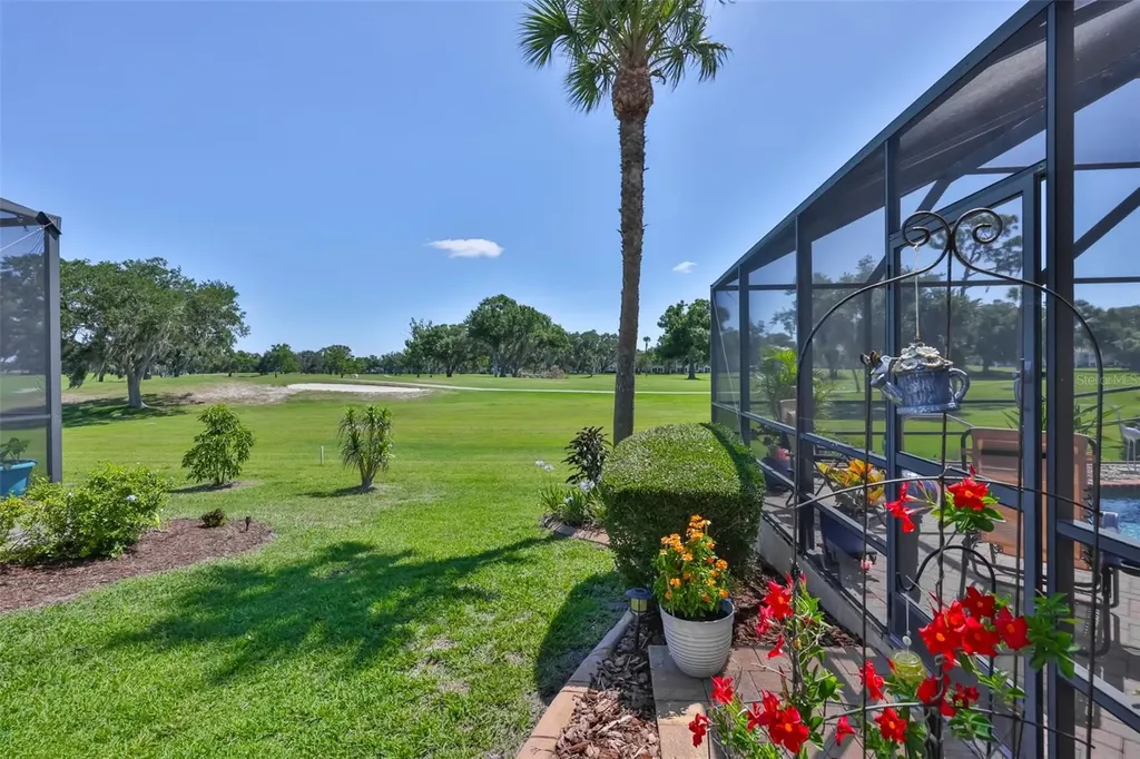 1917 Sterling Glen Court Sun City Center FL 33573