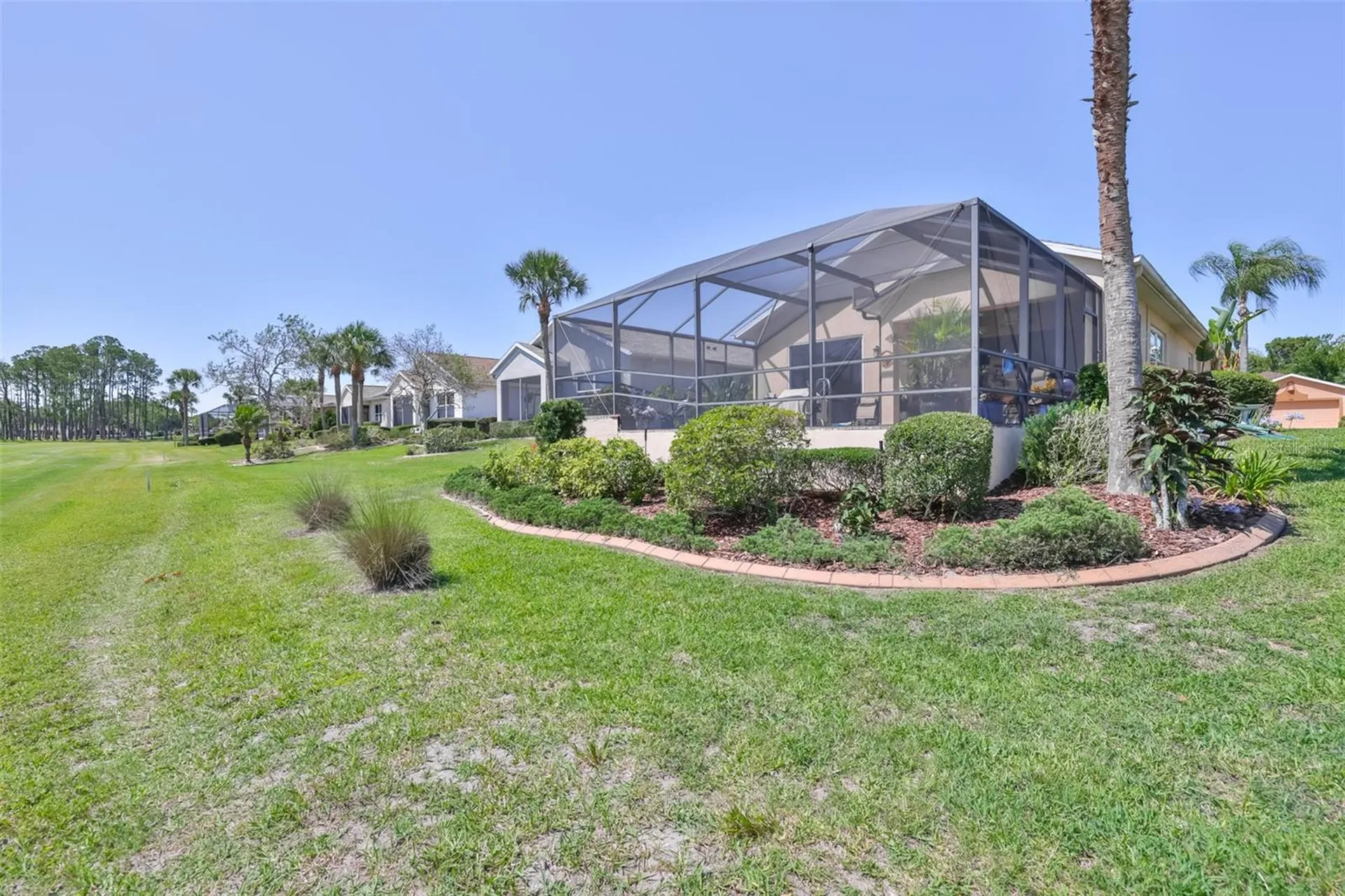 1917 Sterling Glen Court Sun City Center FL 33573