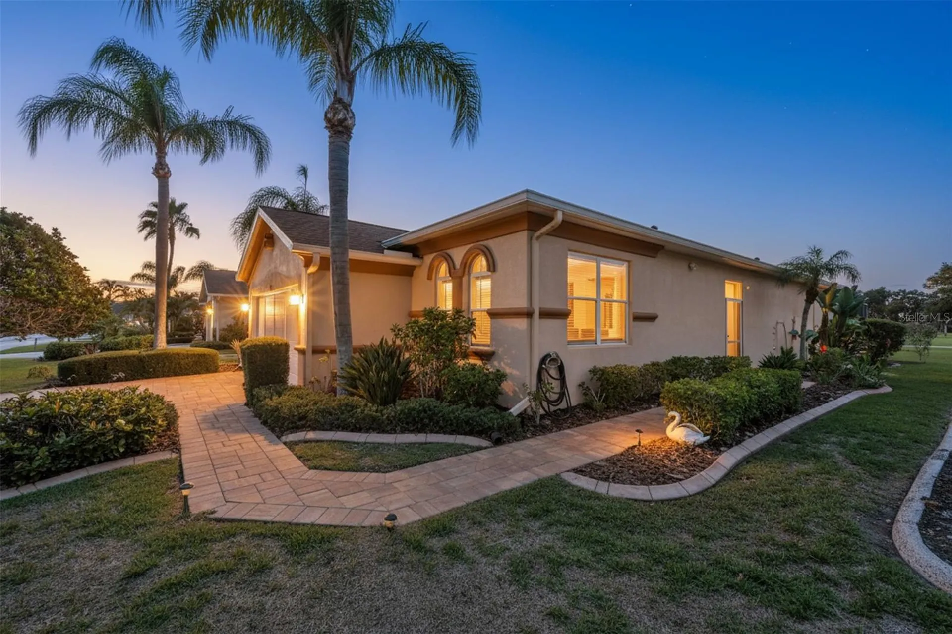 1917 Sterling Glen Court Sun City Center FL 33573