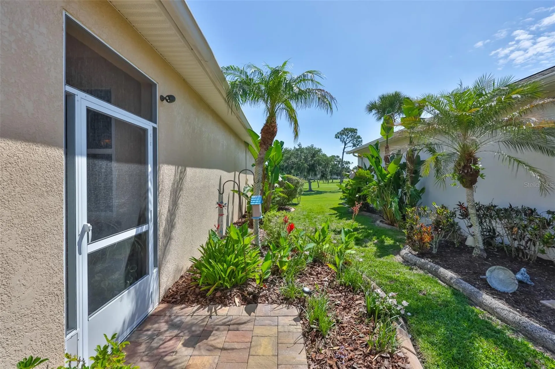 1917 Sterling Glen Court Sun City Center FL 33573
