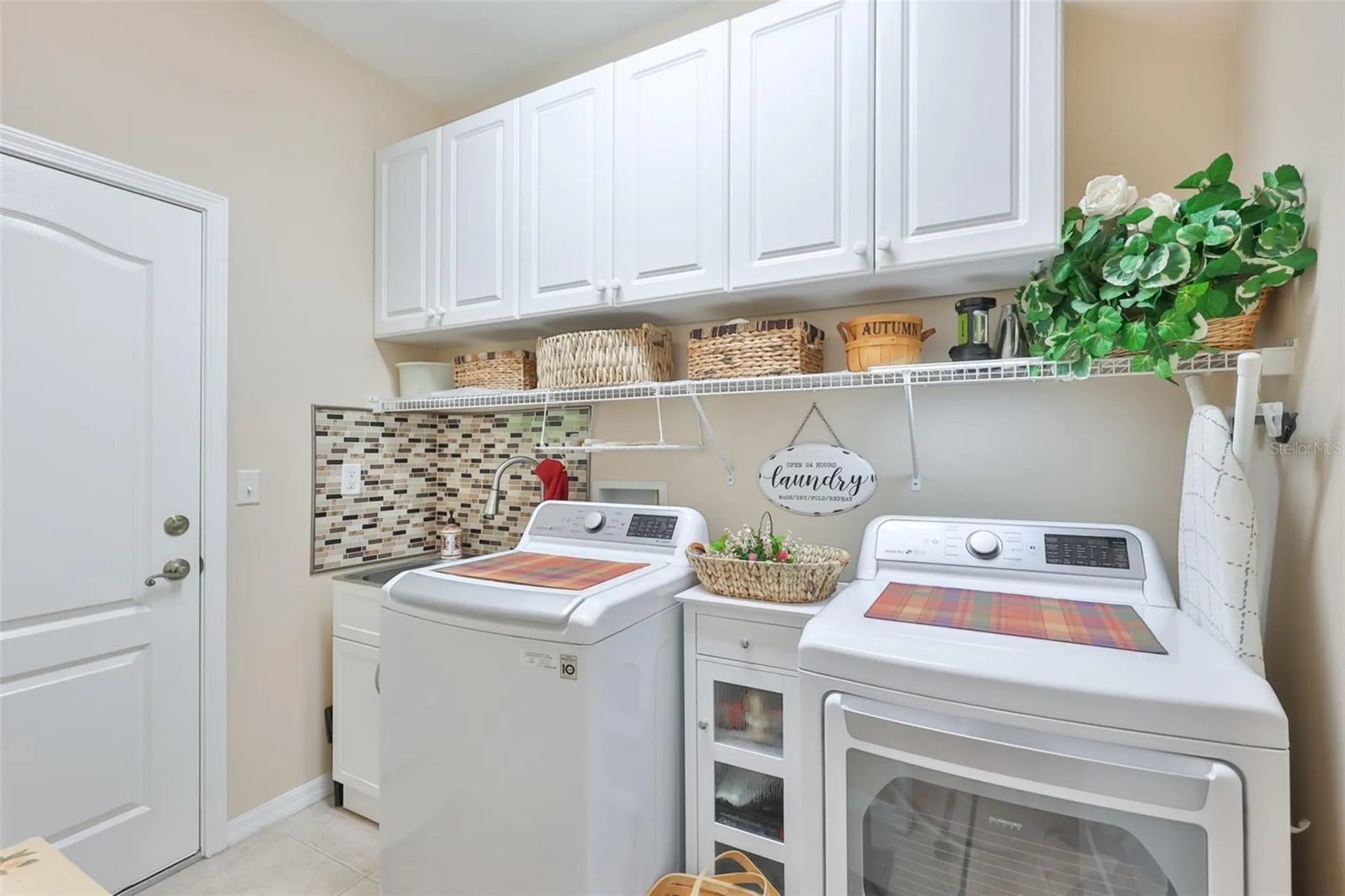 1917 Sterling Glen Court Sun City Center FL 33573