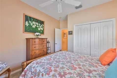 1917 Sterling Glen Court Sun City Center FL 33573