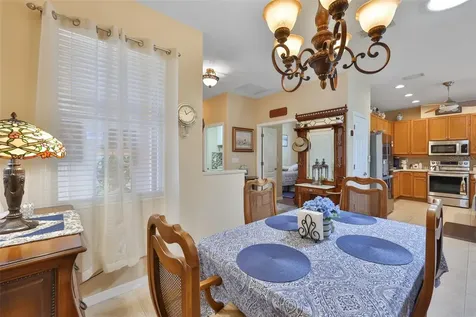 1917 Sterling Glen Court Sun City Center FL 33573