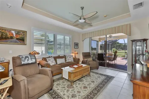 1917 Sterling Glen Court Sun City Center FL 33573