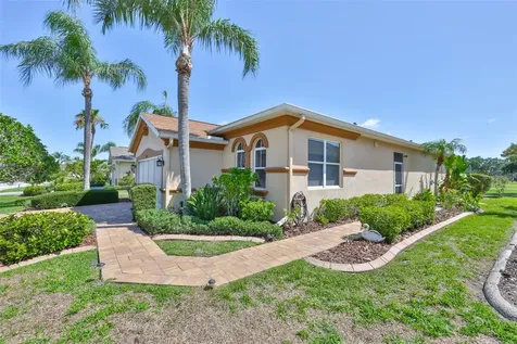 1917 Sterling Glen Court Sun City Center FL 33573