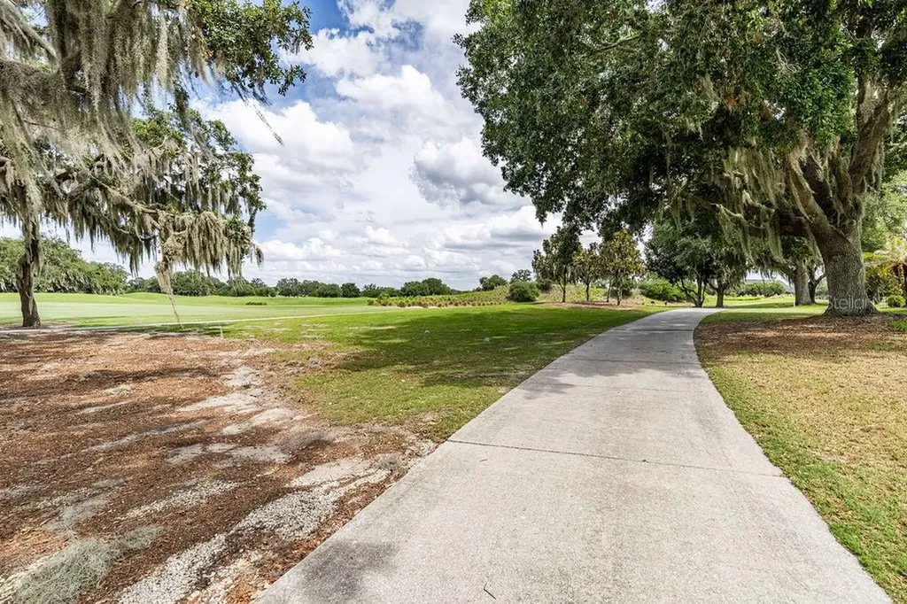 877 Winifred Way The Villages FL 32162