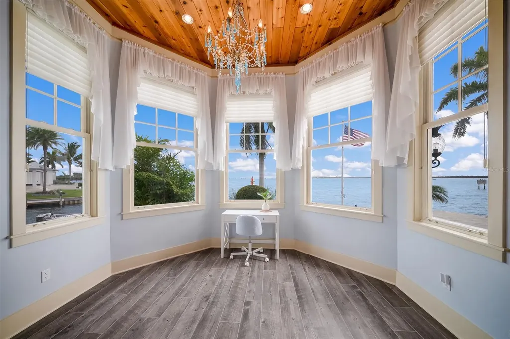 522 Bayview Drive Bradenton Beach FL 34217
