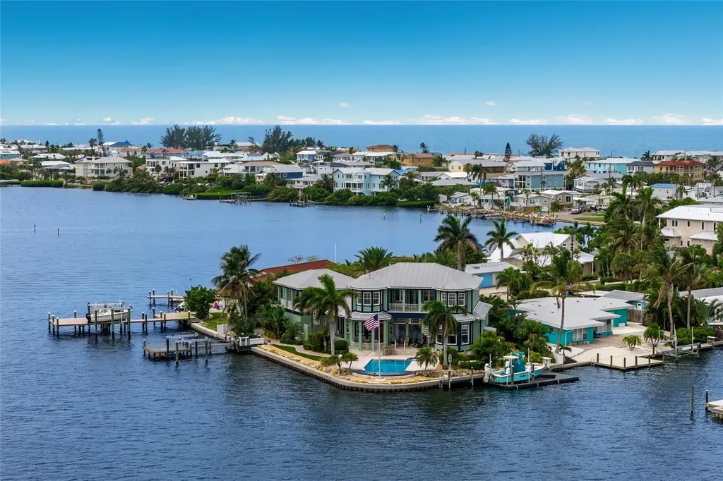 522 Bayview Drive Bradenton Beach FL 34217