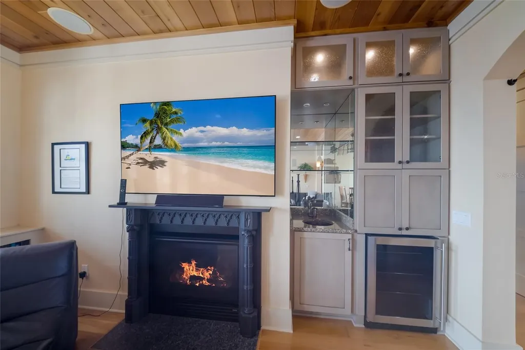 522 Bayview Drive Bradenton Beach FL 34217