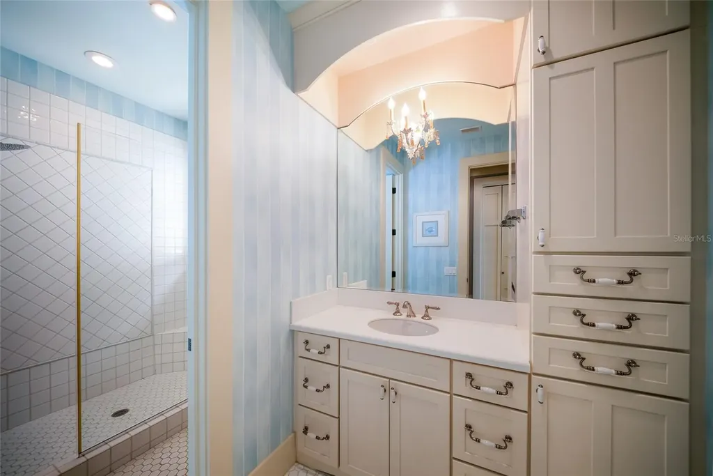 522 Bayview Drive Bradenton Beach FL 34217