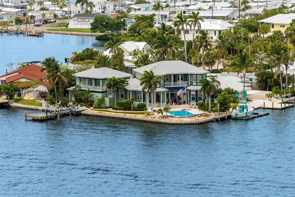 522 Bayview Drive Bradenton Beach FL 34217