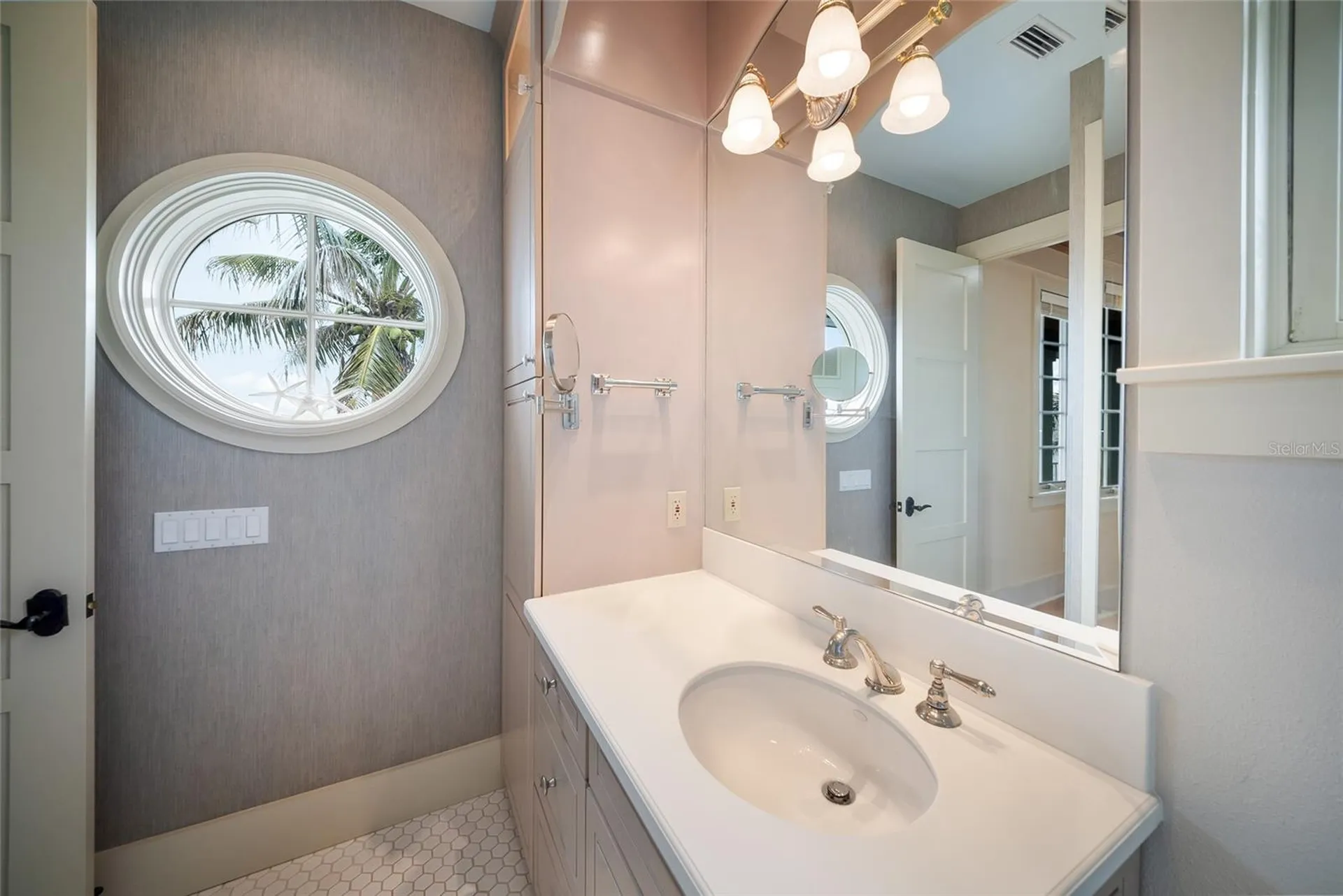 522 Bayview Drive Bradenton Beach FL 34217