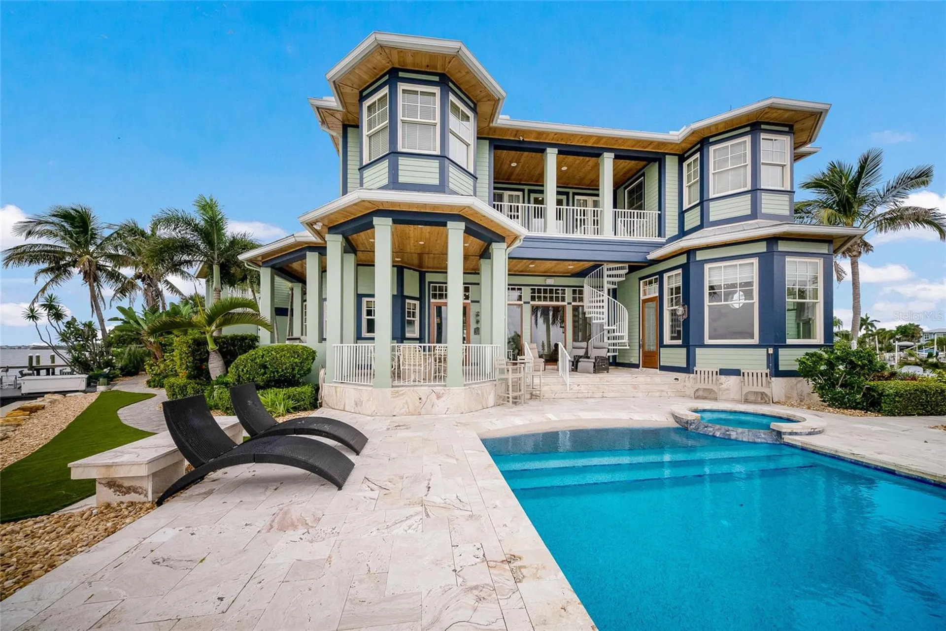 522 Bayview Drive Bradenton Beach FL 34217