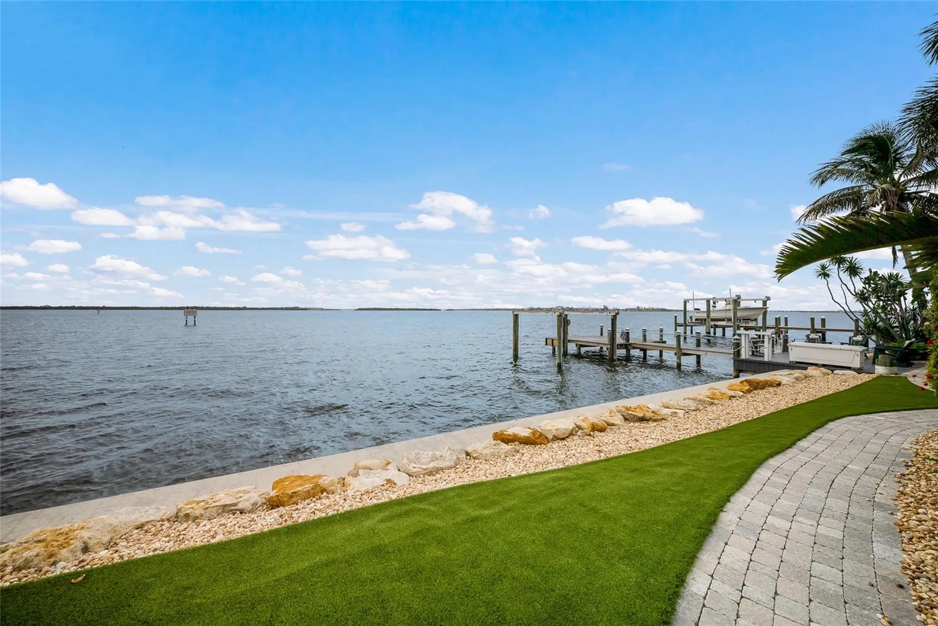 522 Bayview Drive Bradenton Beach FL 34217