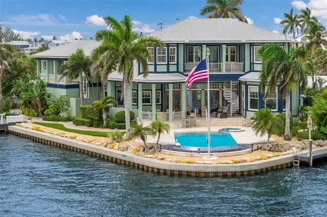 522 Bayview Drive Bradenton Beach FL 34217