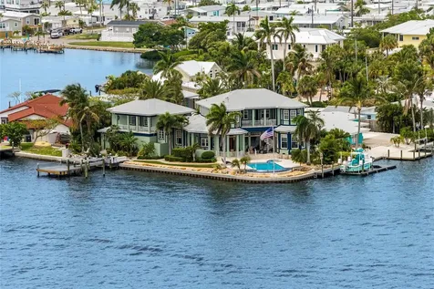 522 Bayview Drive Bradenton Beach FL 34217