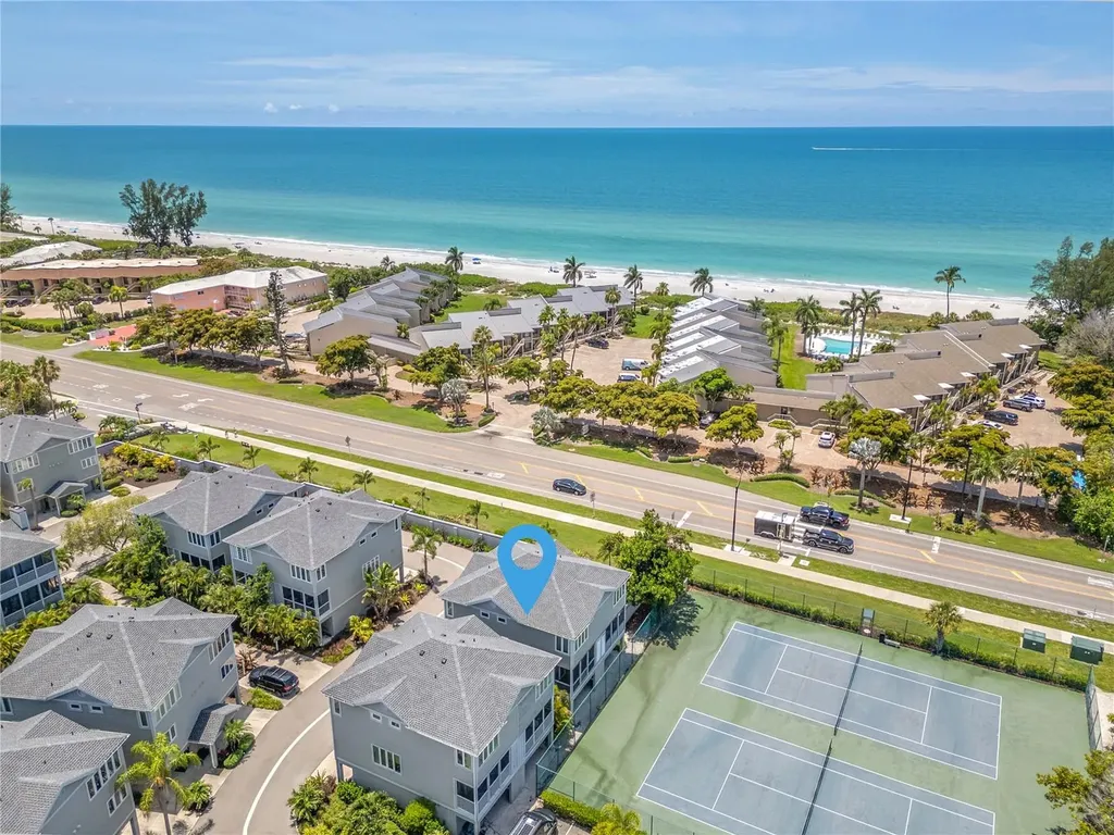 528 Forest Way Longboat Key FL 34228