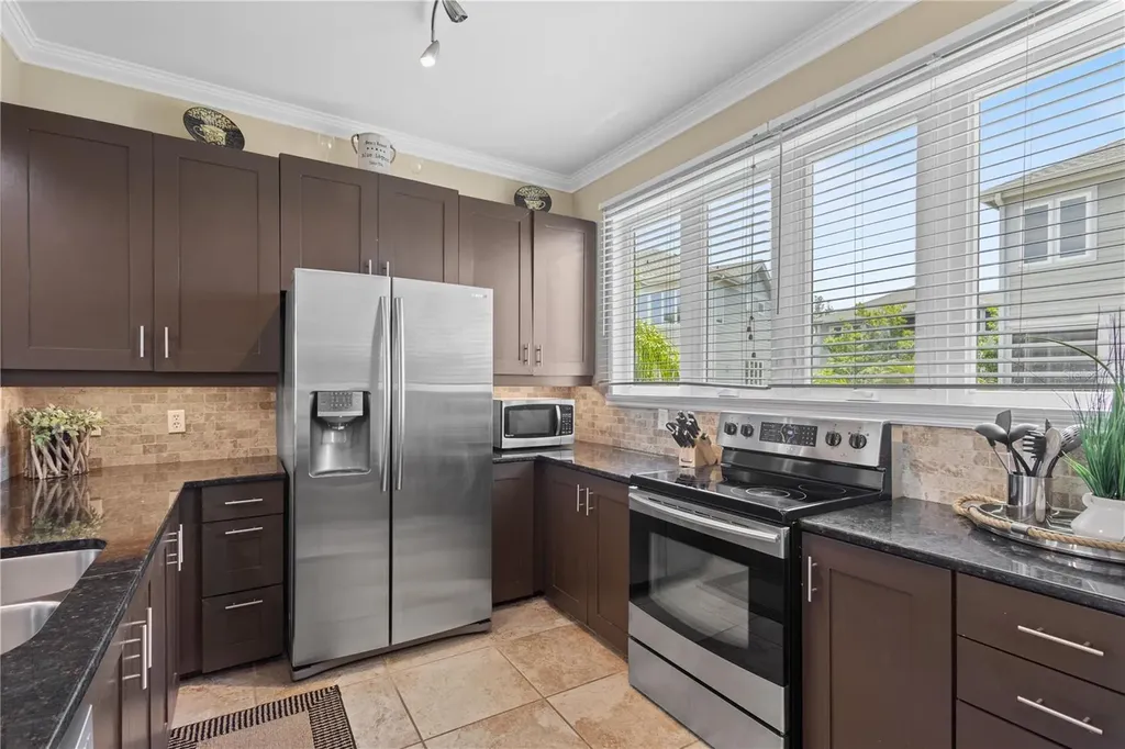 528 Forest Way Longboat Key FL 34228