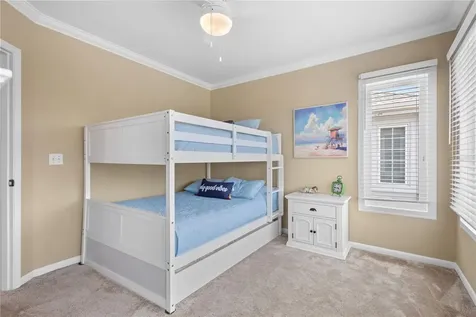 528 Forest Way Longboat Key FL 34228