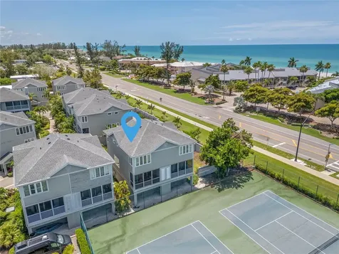 528 Forest Way Longboat Key FL 34228
