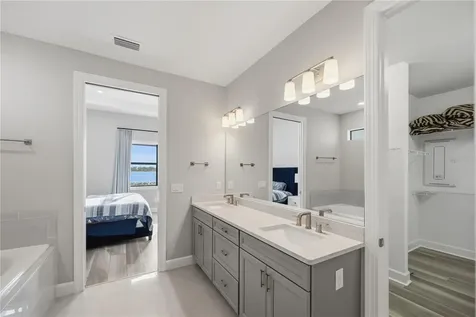 7849 Mainsail Lane Sarasota FL 34240