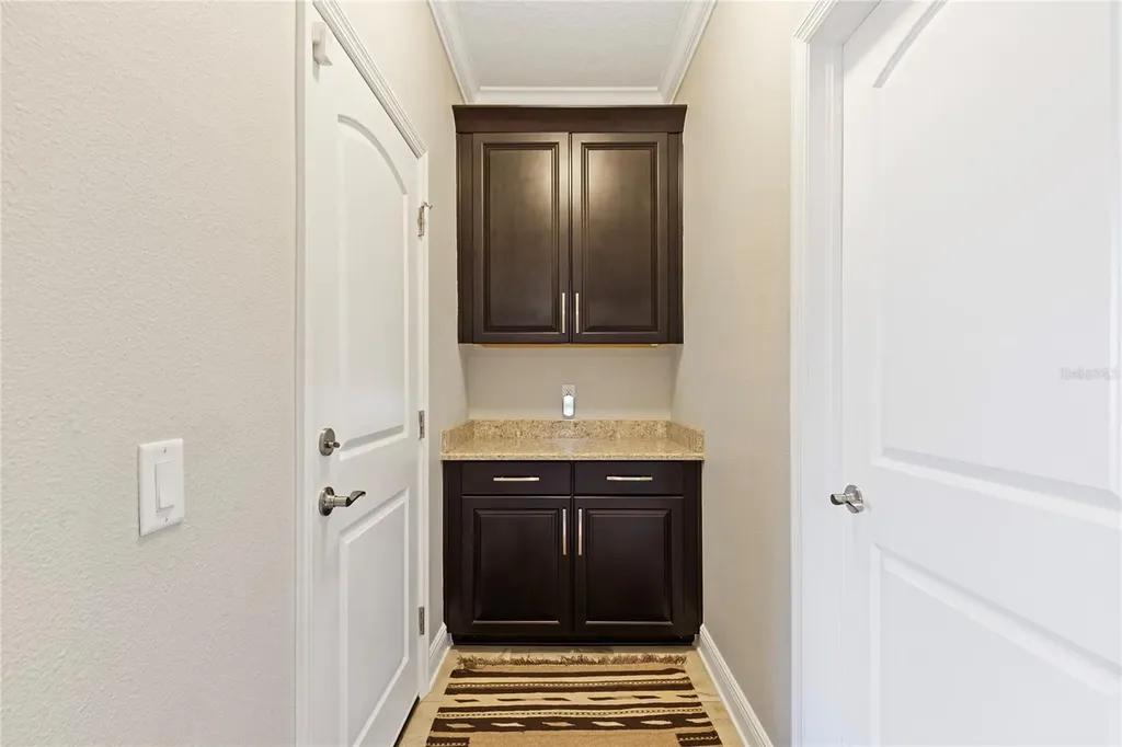 743 Wellington Court Oldsmar FL 34677