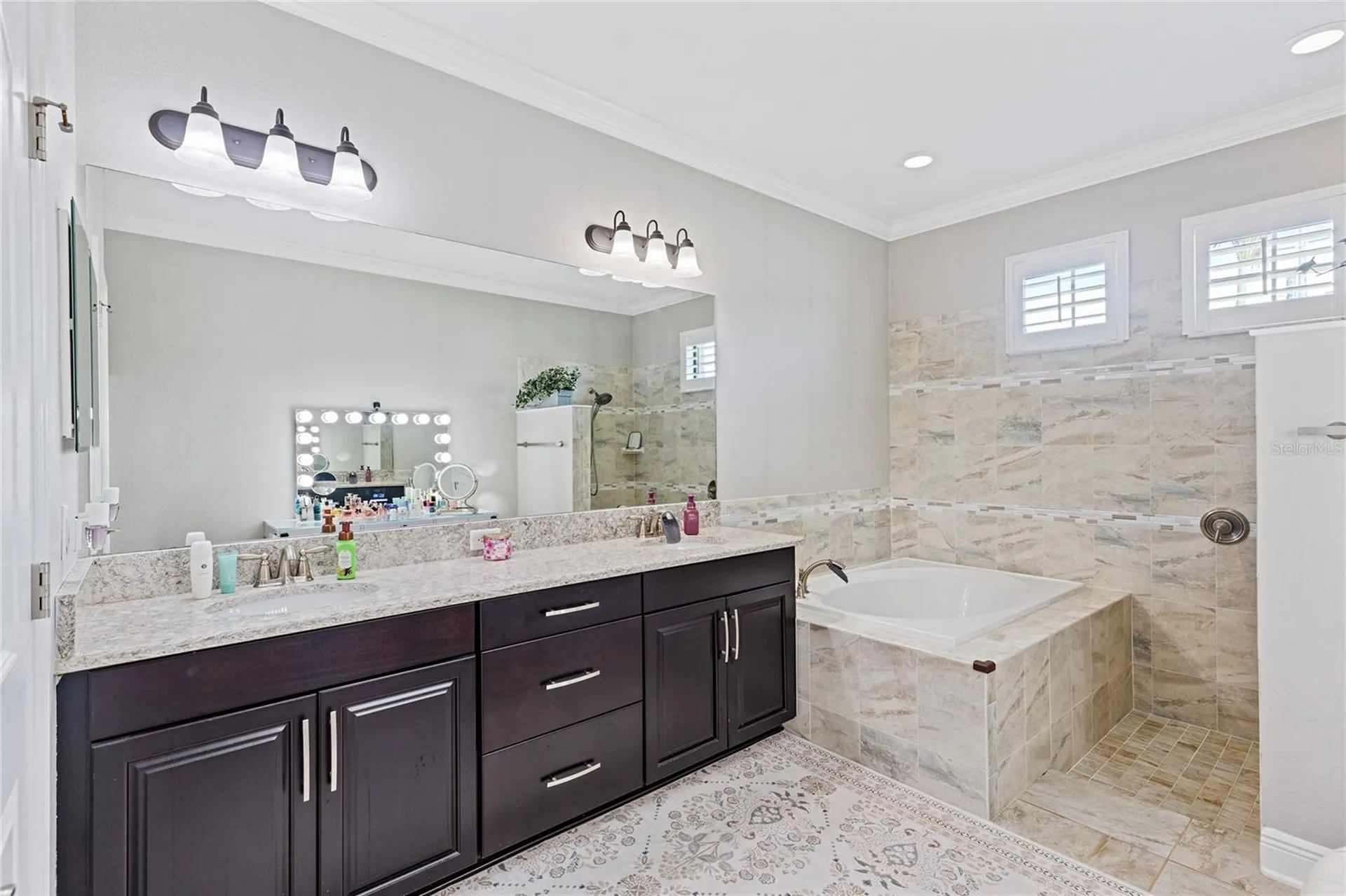 743 Wellington Court Oldsmar FL 34677