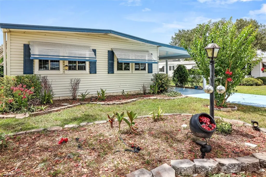 919 Weeping Willow Avenue Lady Lake FL 32159