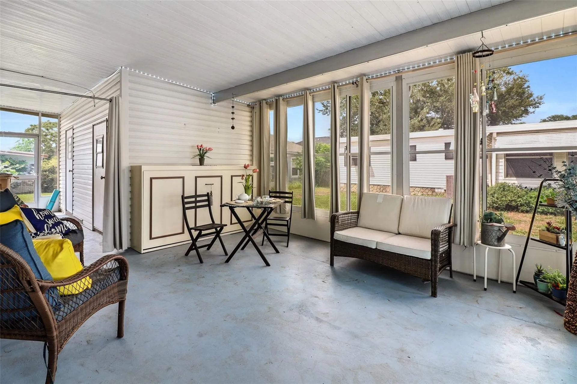 919 Weeping Willow Avenue Lady Lake FL 32159