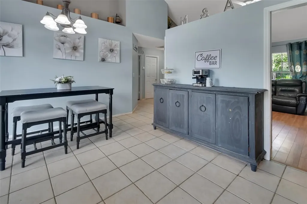 2323 W Magnolia Road Deland FL 32724