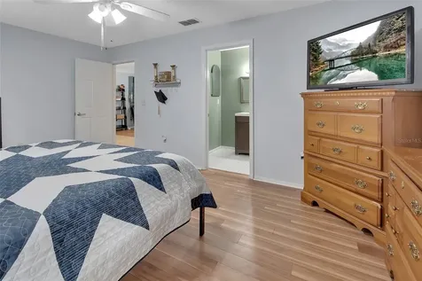 2323 W Magnolia Road Deland FL 32724
